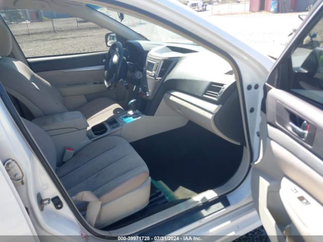4S3BMBC68E3020141 Subaru Legacy 2.5i Premium