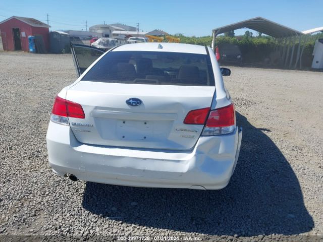4S3BMBC68E3020141 Subaru Legacy 2.5i Premium
