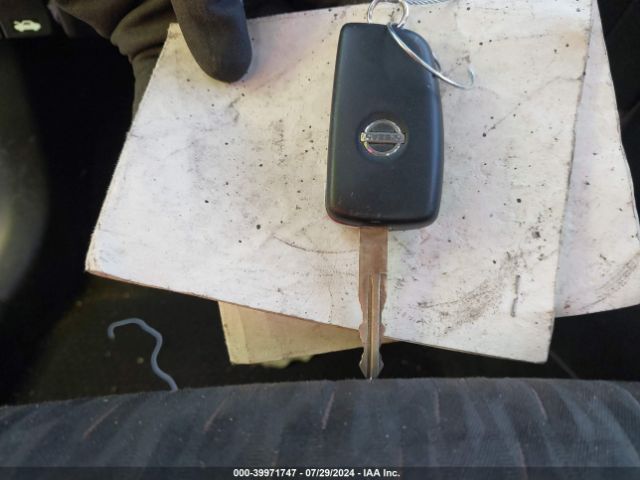 JN8AT2MT2HW384937 Nissan ROGUE S