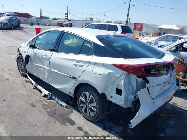 Toyota Prius Prime Premium 2017 JTDKARFP8H3019212 Image 3