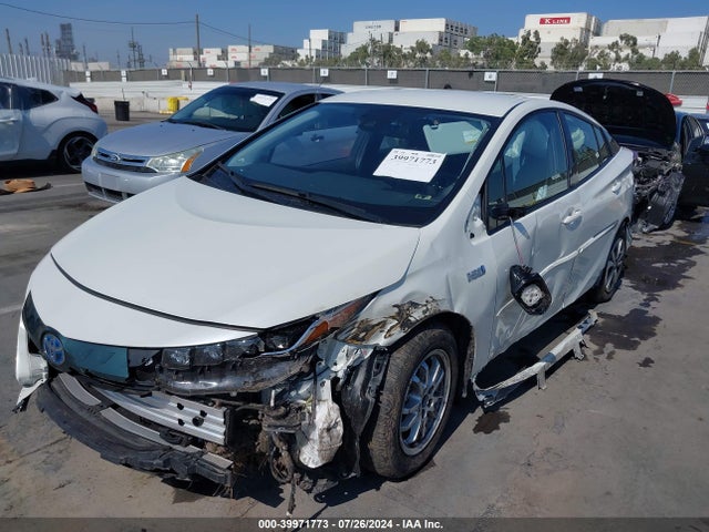 Toyota Prius Prime Premium 2017 JTDKARFP8H3019212 Image 6