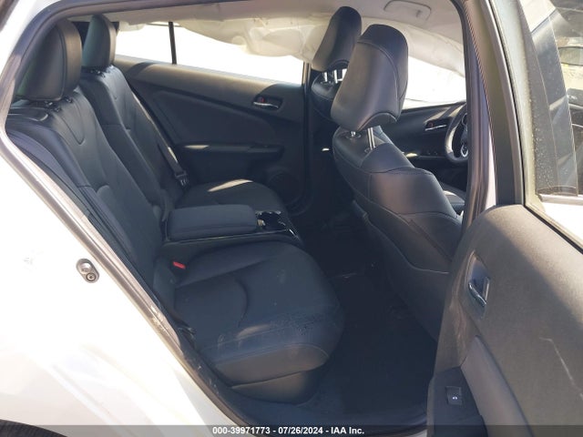 Toyota Prius Prime Premium 2017 JTDKARFP8H3019212 Image 8