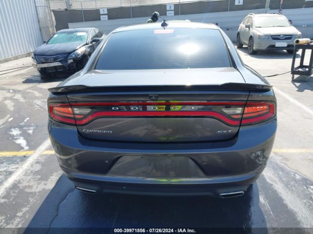 2C3CDXHG4JH188664 Dodge Charger Sxt Plus Rwd