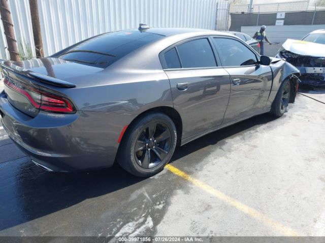 2C3CDXHG4JH188664 Dodge Charger Sxt Plus Rwd