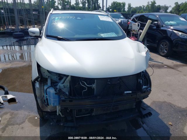 JN1BJ1CR3HW139668 Nissan Rogue Sport Sl