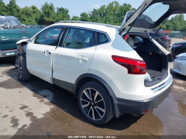 JN1BJ1CR3HW139668 Nissan Rogue Sport Sl