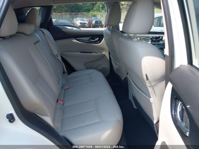 JN1BJ1CR3HW139668 Nissan Rogue Sport Sl