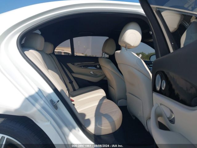 WDDZF4KB1HA163246 Mercedes-Benz E 300 4matic