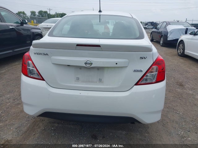 Nissan Versa 1.6 Sv 2018 3N1CN7AP1JL862900 Image 16
