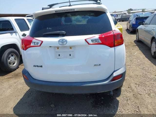 Toyota Rav4 Xle 2015 2T3WFREV3FW222019 Image 16