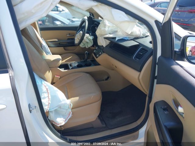 KNDMB5C12H6228006 KIA SEDONA LX