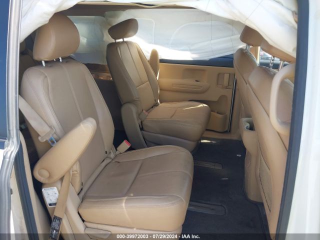 KNDMB5C12H6228006 KIA SEDONA LX