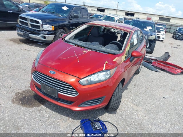 Ford FIESTA SE 2018 3FADP4EJ5JM124663 Image 2