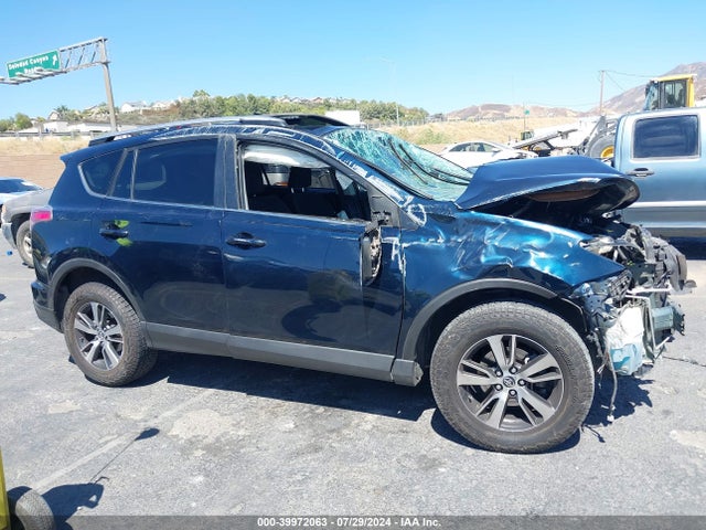 Toyota Rav4 Xle 2018 JTMWFREV1JJ154097 Image 13