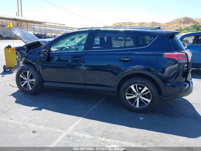 Toyota Rav4 Xle 2018 JTMWFREV1JJ154097 Image 14