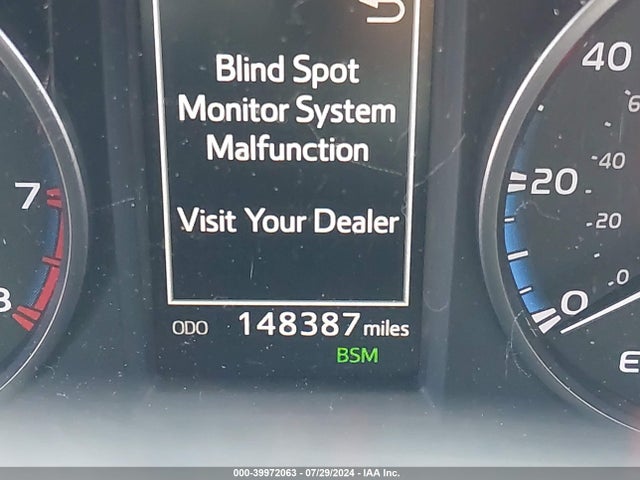 Toyota Rav4 Xle 2018 JTMWFREV1JJ154097 Image 15