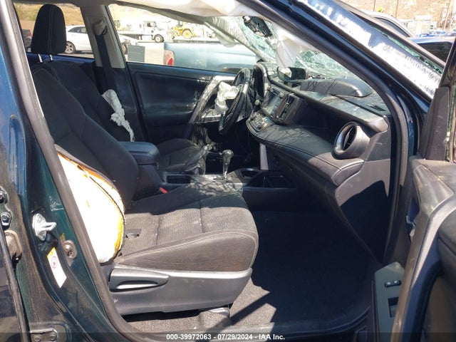 Toyota Rav4 Xle 2018 JTMWFREV1JJ154097 Image 5