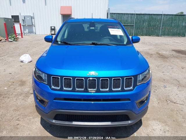 3C4NJCBBXKT636322 Jeep Compass Latitude Fwd