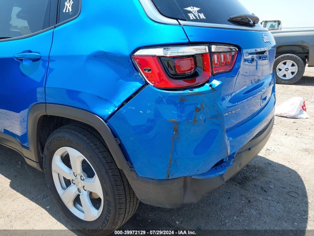 3C4NJCBBXKT636322 Jeep Compass Latitude Fwd