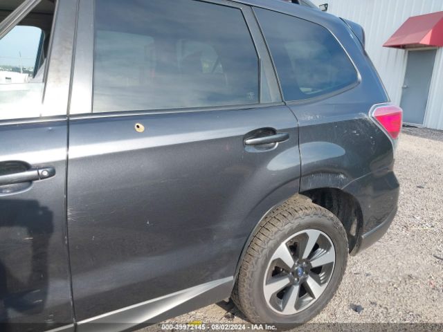JF2SJAGC3HH545541 Subaru Forester 2.5i Premium