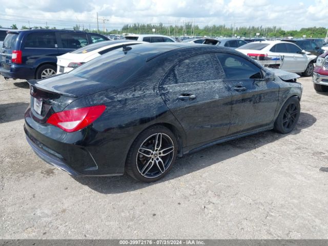 WDDSJ4GB2JN590989 Mercedes-Benz CLA 250 4MATIC