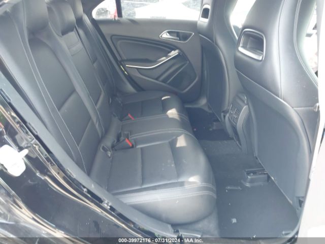 WDDSJ4GB2JN590989 Mercedes-Benz CLA 250 4MATIC