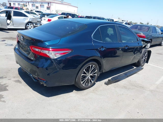 Toyota CAMRY SE 2018 JTNB11HK3J3010504 Image 4