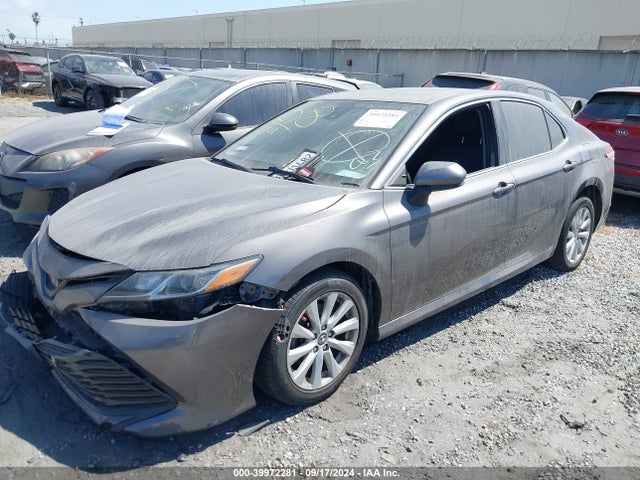 Aukcja sprzedaży 2018 Toyota Camry Le, vin: 4T1B11HK8JU151711, numer aukcji: 39972281
