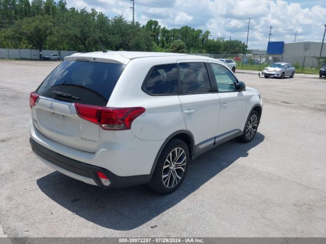JA4AD2A34GZ031541 Mitsubishi Outlander Es