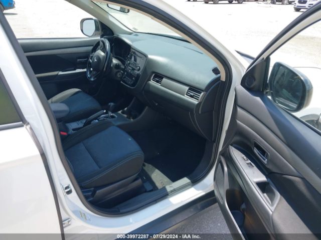 JA4AD2A34GZ031541 Mitsubishi Outlander Es