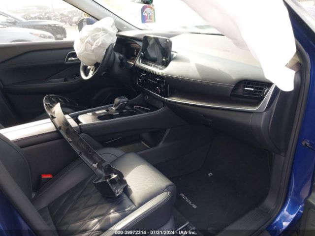 JN8BT3DC0PW101282 Nissan Rogue Platinum Fwd