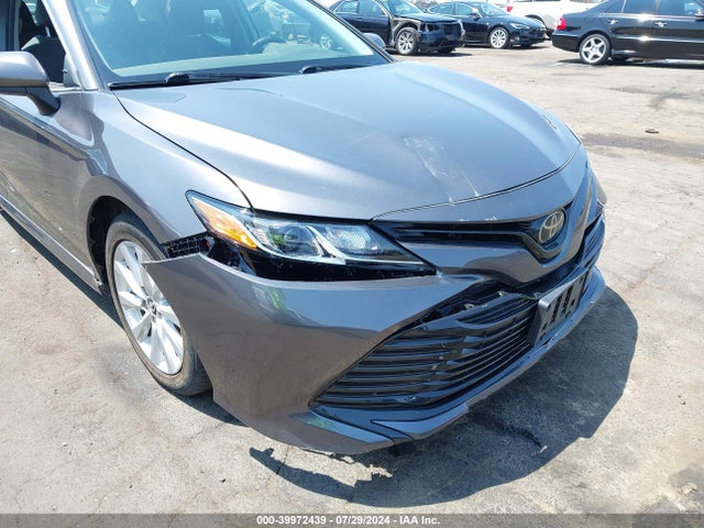 Toyota CAMRY LE 2019 4T1B11HK5KU742984 Image 6