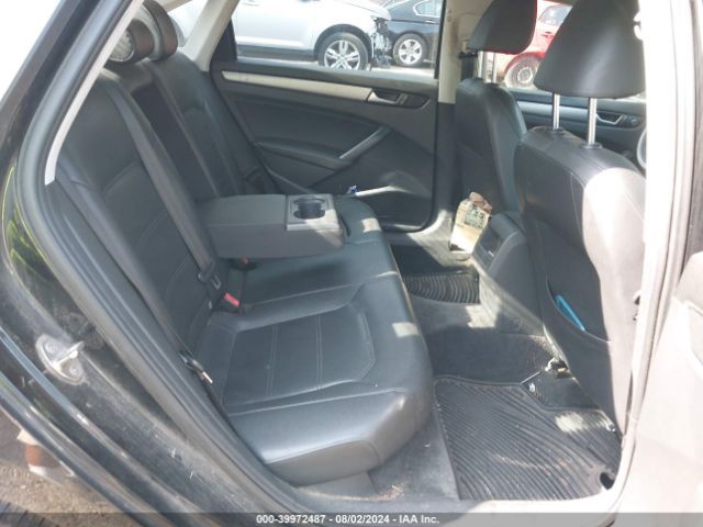 1VWAT7A3XFC100625 Volkswagen Passat 1.8t Limited Edition