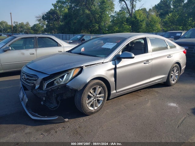 Hyundai SONATA SE 2016 5NPE24AF7GH367369 Image 2
