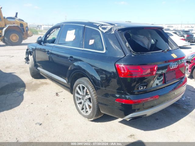 WA1VAAF72HD013313 Audi Q7 3.0t Premium