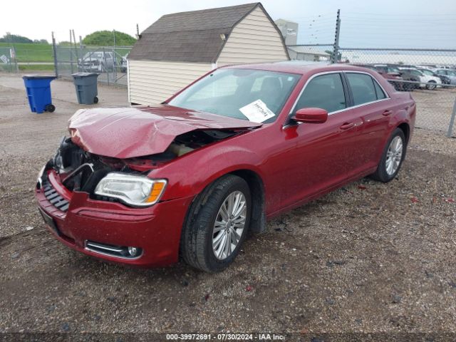 2C3CCARG2EH194001 Chrysler 300