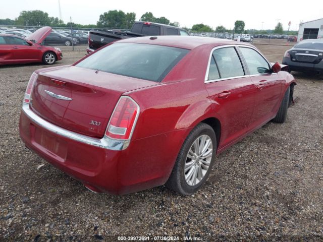2C3CCARG2EH194001 Chrysler 300