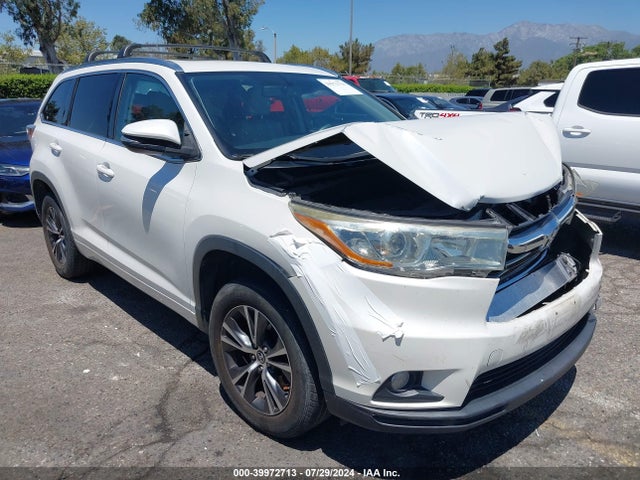 Toyota Highlander Xle V6 2016 5TDKKRFH5GS177445 головне зображення