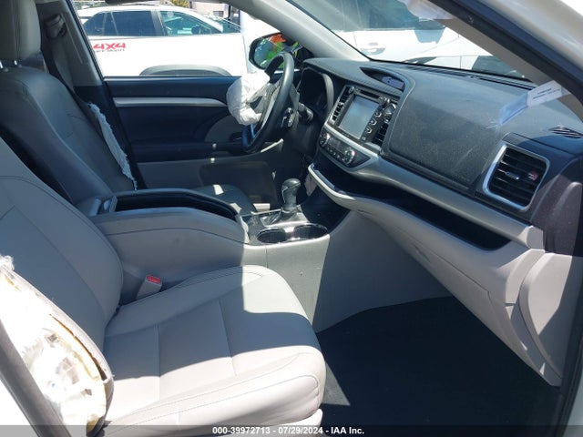 Toyota Highlander Xle V6 2016 5TDKKRFH5GS177445 Image 5