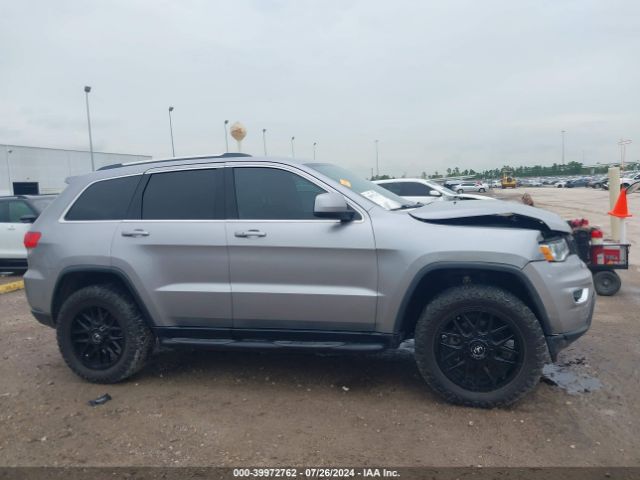 1C4RJEAG4HC846476 Jeep Grand Cherokee Laredo 4x2