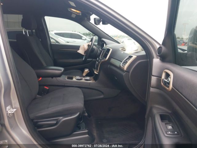 1C4RJEAG4HC846476 Jeep Grand Cherokee Laredo 4x2