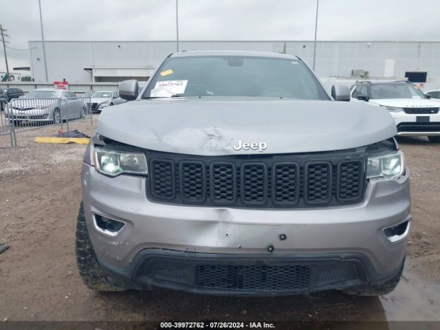 1C4RJEAG4HC846476 Jeep Grand Cherokee Laredo 4x2