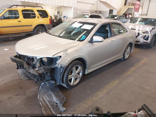 Toyota CAMRY SE 2014 4T1BF1FKXEU808079 Image 2