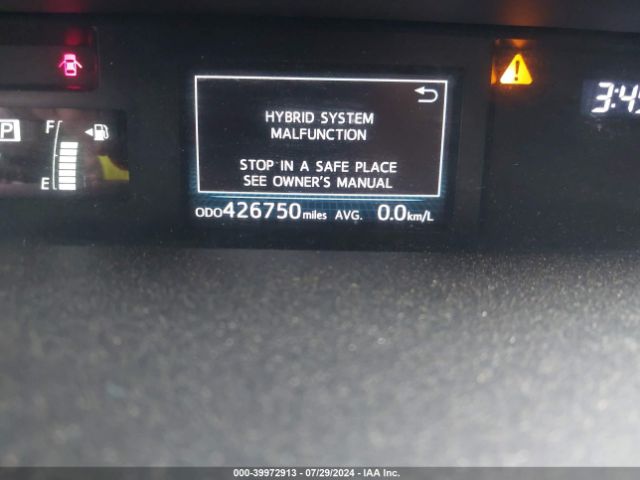 JTDZN3EU1FJ021397 Toyota Prius V Three