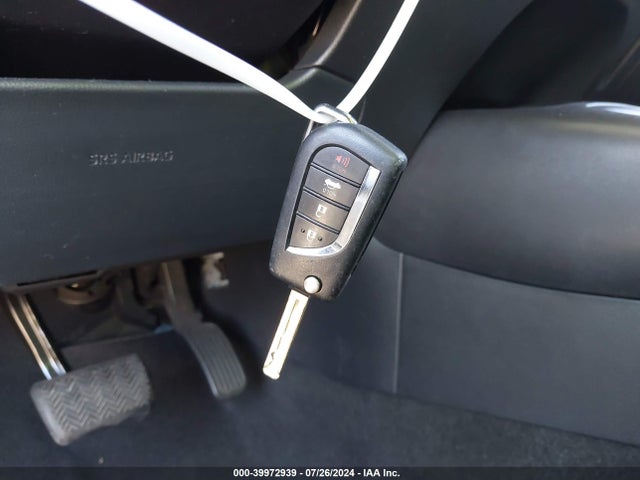 Toyota COROLLA LE 2020 5YFEPRAE1LP100716 Image 11