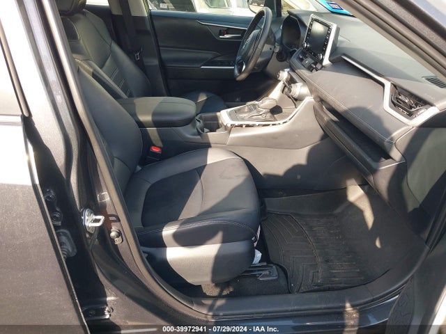 Toyota Rav4 Xle Premium 2019 2T3C1RFV2KC010353 Image 5