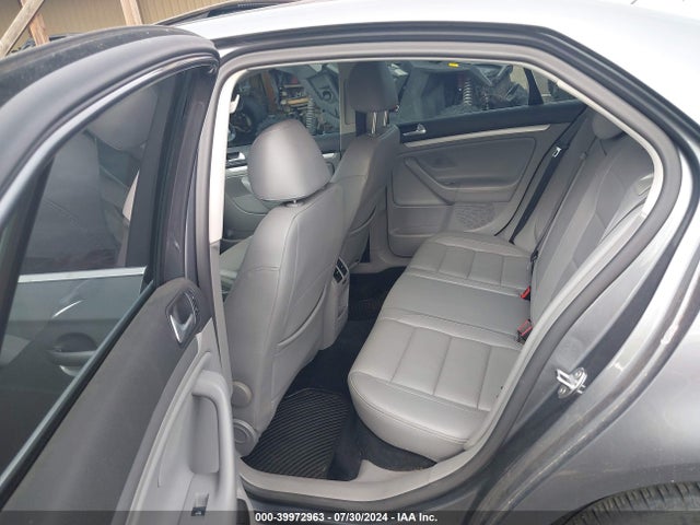 39972963 :رقم المزاد ، 3VWEF71K47M193304 vin ، 2007 Volkswagen Jetta Wolfsburg Edition مزاد بيع