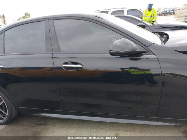 W1KAF4GB1PR143794 Mercedes-Benz C 300 Sedan