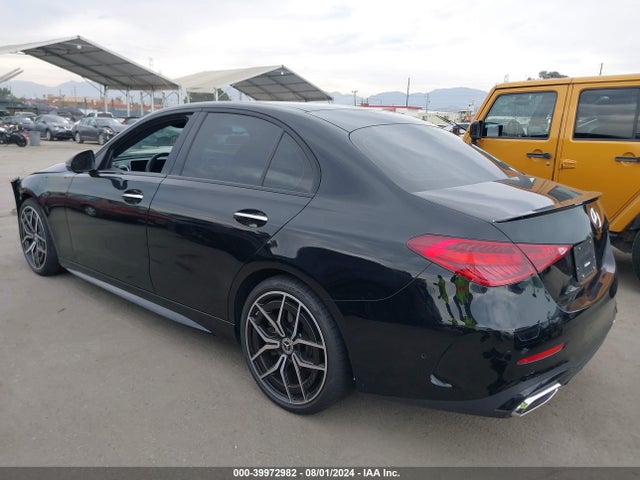 W1KAF4GB1PR143794 Mercedes-Benz C 300 Sedan