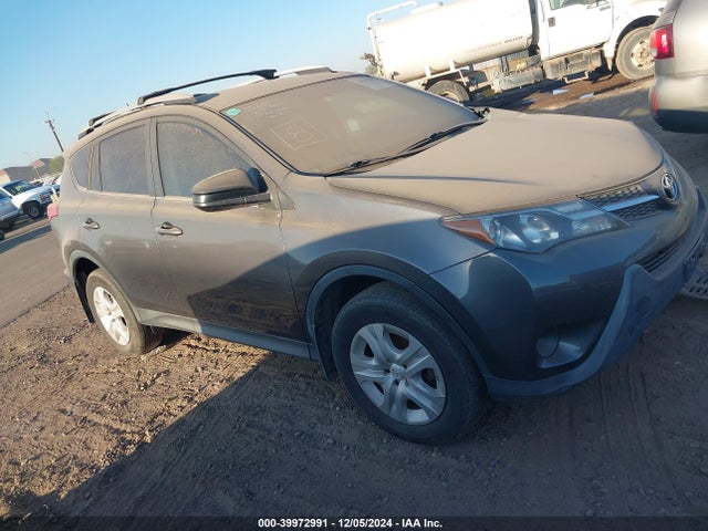 Toyota RAV4 LE 2015 JTMZFREV6FD052622 Image 1